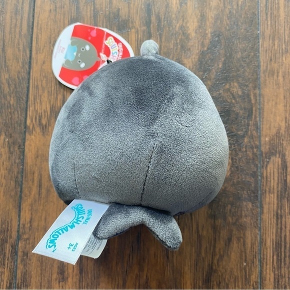 Squishmallows Kai the Orca - Picture 5 of 8